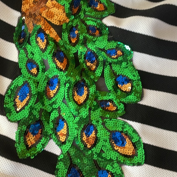 Bird sequence. Haute monde skirt - Picture 6 of 10